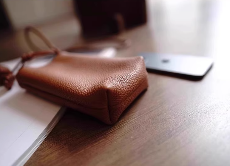 Single shoulder crossbody mobile phone bag vertical small portable small bag soft leather mini women's bag