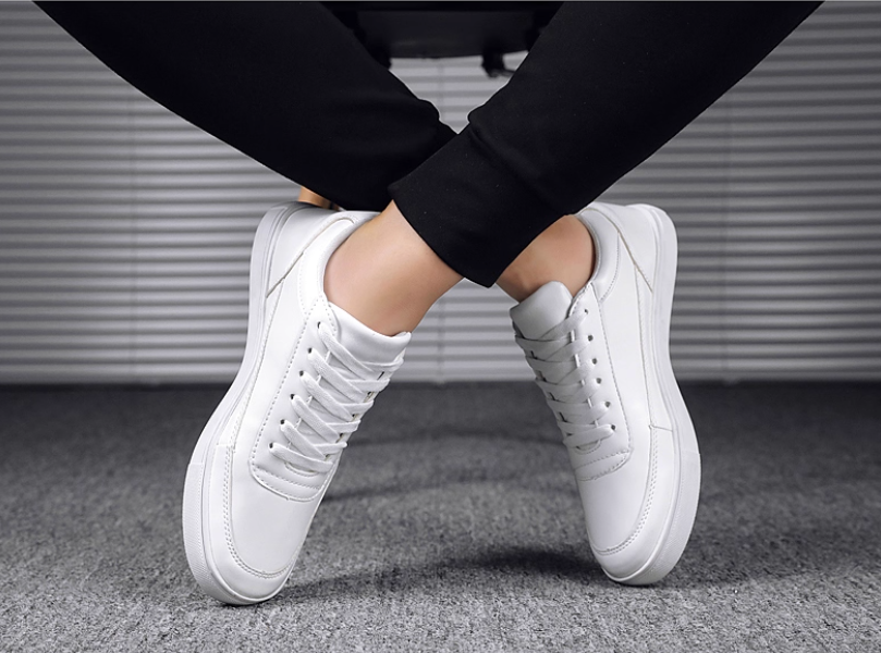 Men's casual sports shoes